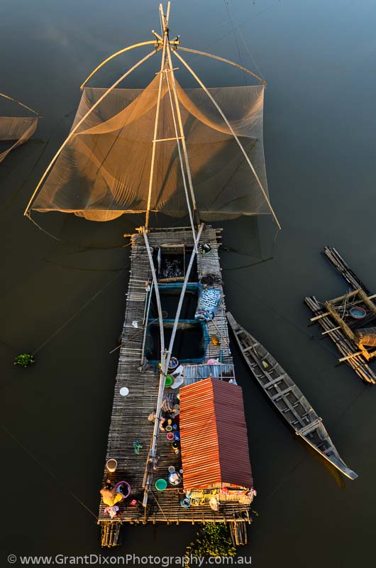 image of Moat Khmong fishing house boat 2