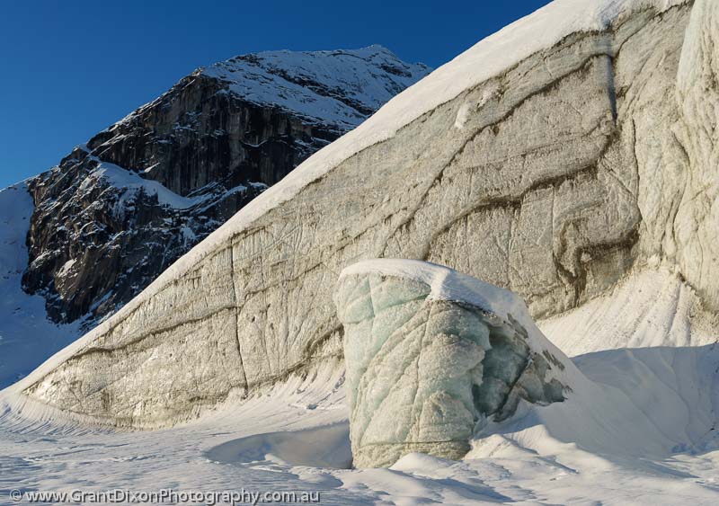 image of Baffin ice cliff 3