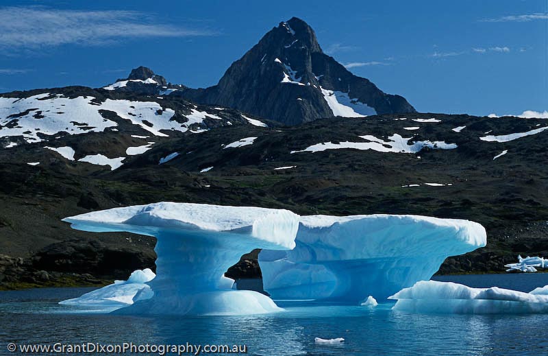 image of Tasiilaq iceberg 2