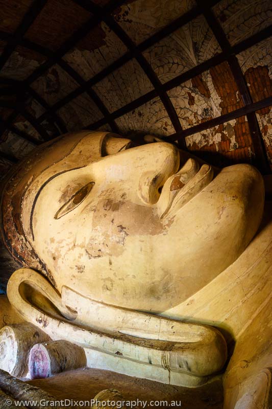 image of Buddha statue head