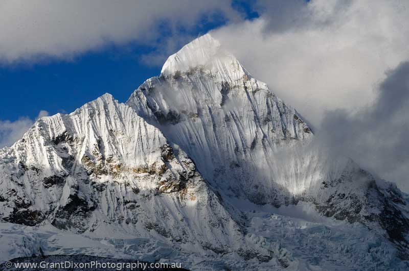 image of Hunku peak & cloud