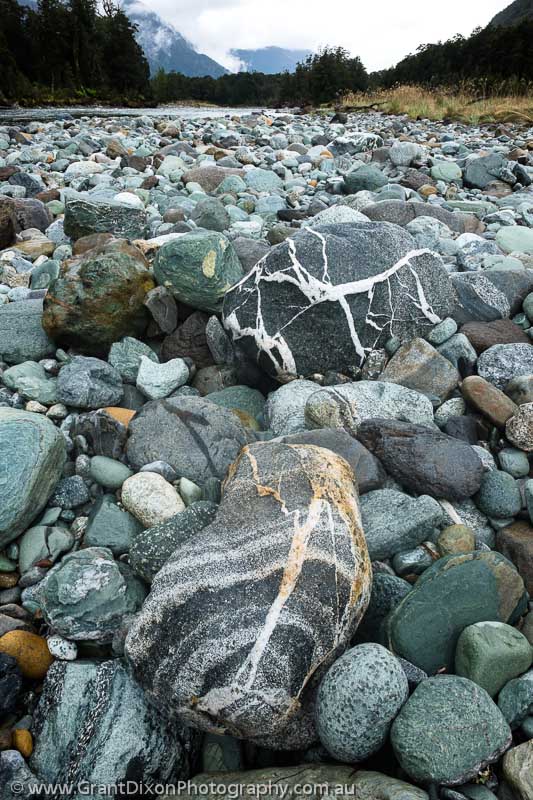 image of Cascade gneiss boulder