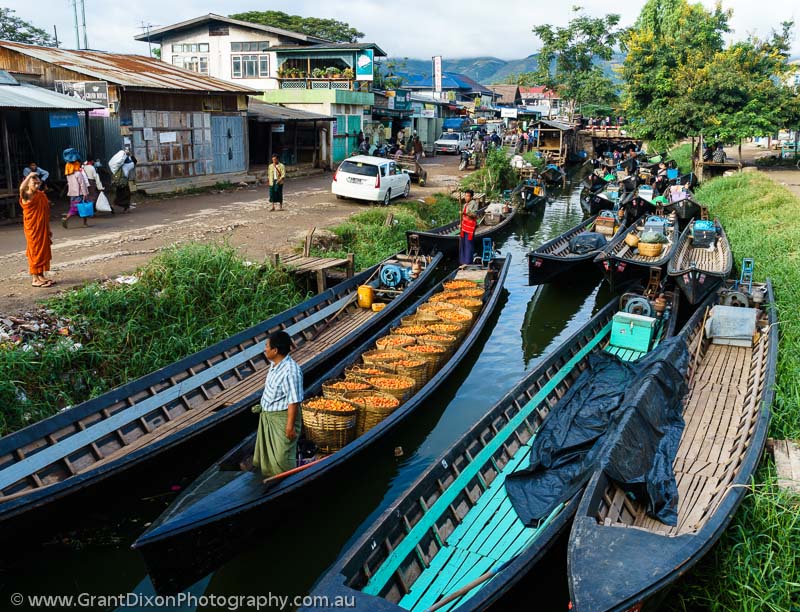 image of Inle canal boat jam 3