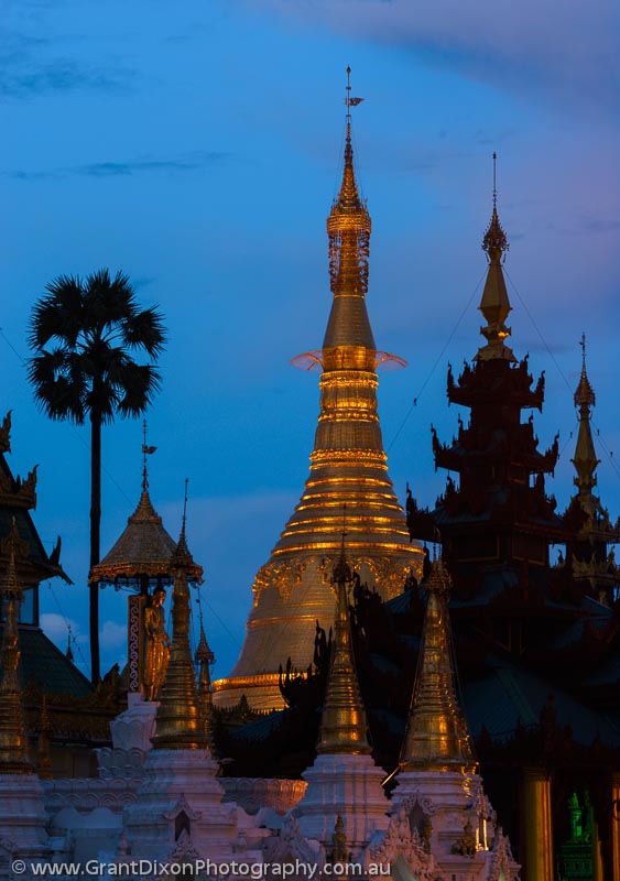 image of Shwedagon stupa 2